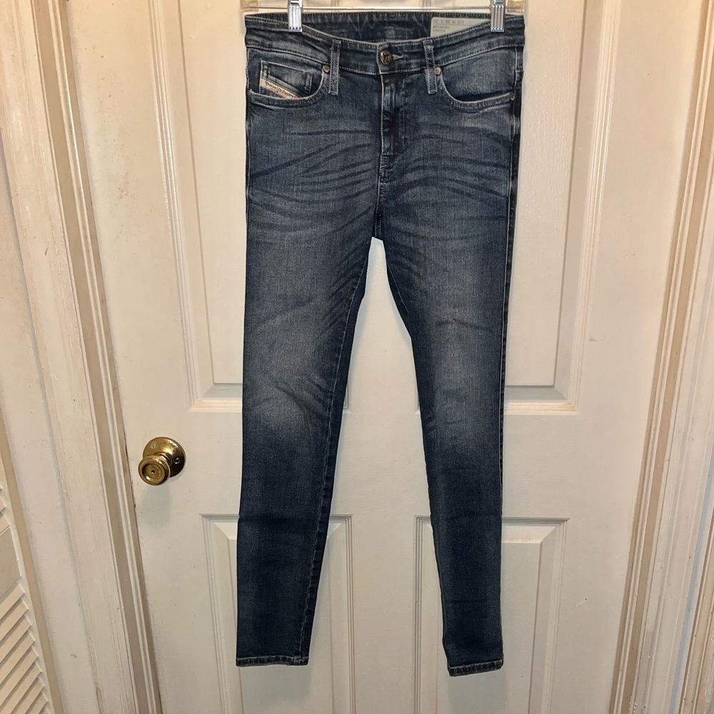 DIESEL Skinzee Super Slim Skinny Regular Waist Denim Jeans. Waist 26. Inseam 30